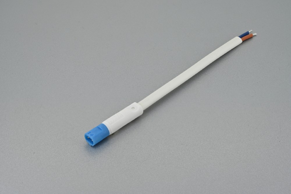 LED Male Plug - D8 Blue