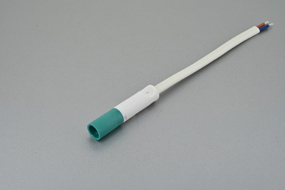 LED Female Socket - D8 Green