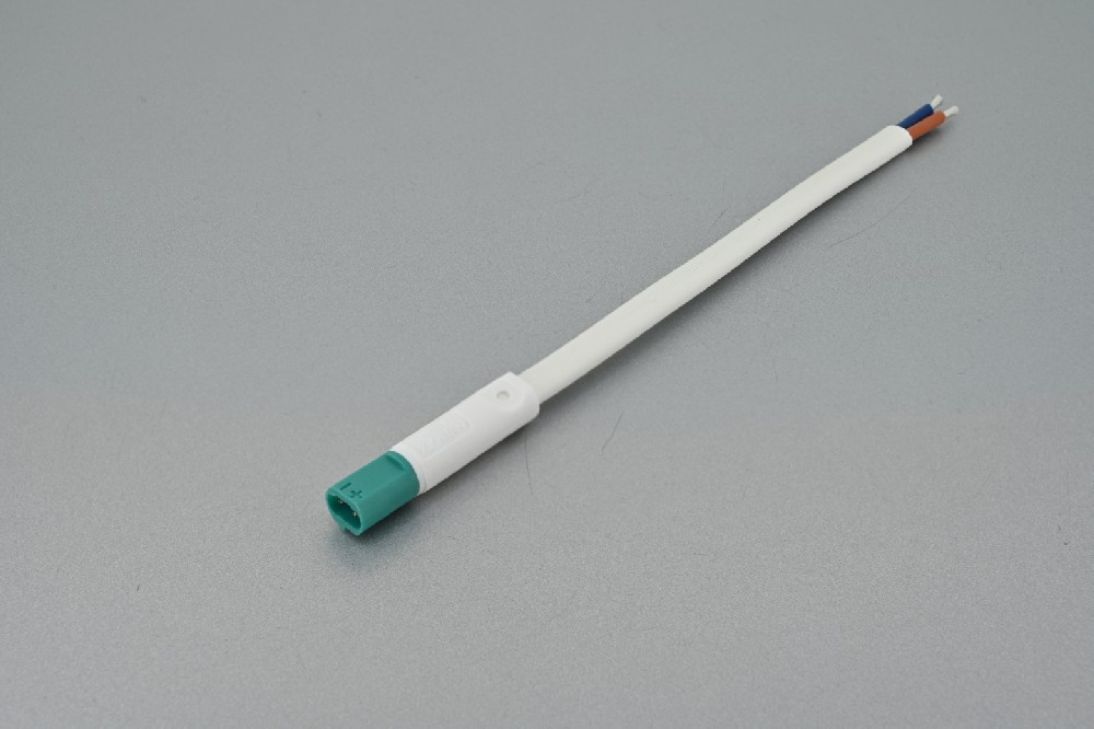 LED Male Plug - D8 Green